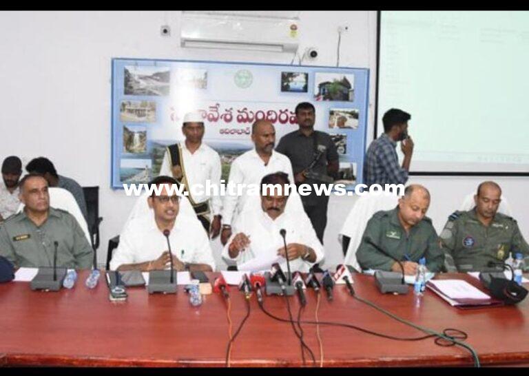 ఆదిలాబాద్ విమానాశ్రయ ఏర్పాటుకు పూర్తి సహకారం: ఇంఛార్జి కలెక్టర్ యువరాజ్ మర్మాట్