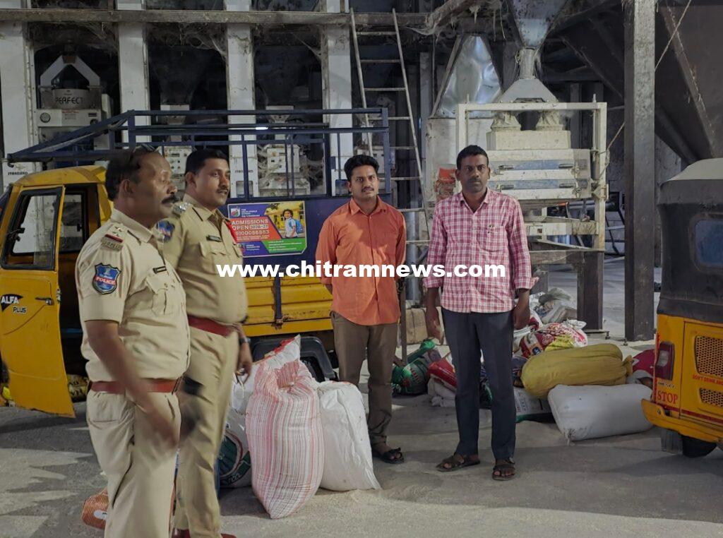 బోధన్ లోని రైస్ మిల్లుపై దాడి: పీడీఎస్ బియ్యం పట్టివేత 