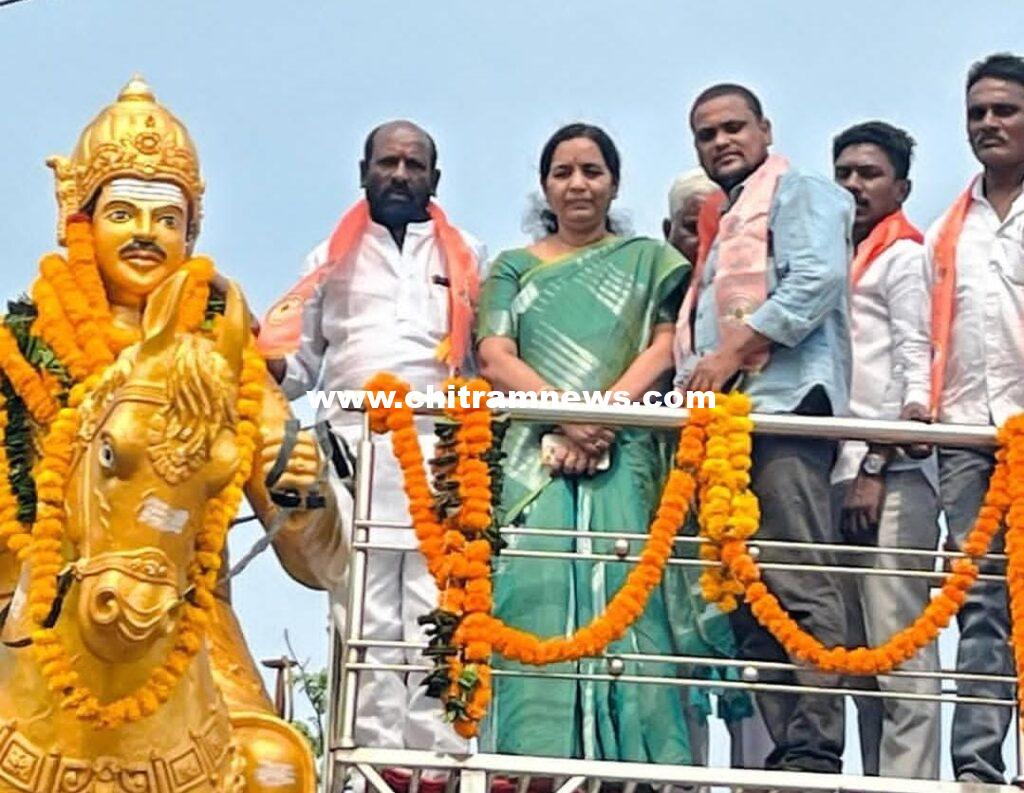 ఘనంగా బసవ జయంతి వేడుకలు: పాల్గొన్న మాజీ జడ్పీ ఛైర్ పర్సన్ సుహాసిని రెడ్డి