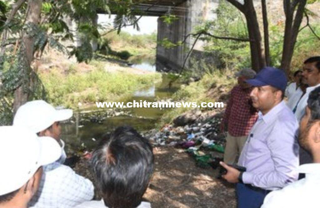 వరద నివారణ చర్యలపై జిల్లా కలెక్టర్ రాజర్షి షా క్షేత్రస్థాయి పరిశీలన