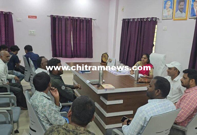 విద్యుత్ సమస్యల పరిష్కారమే మా లక్ష్యం: మున్సిపల్ చైర్‌పర్సన్ బండారి అనూష సతీష్ 