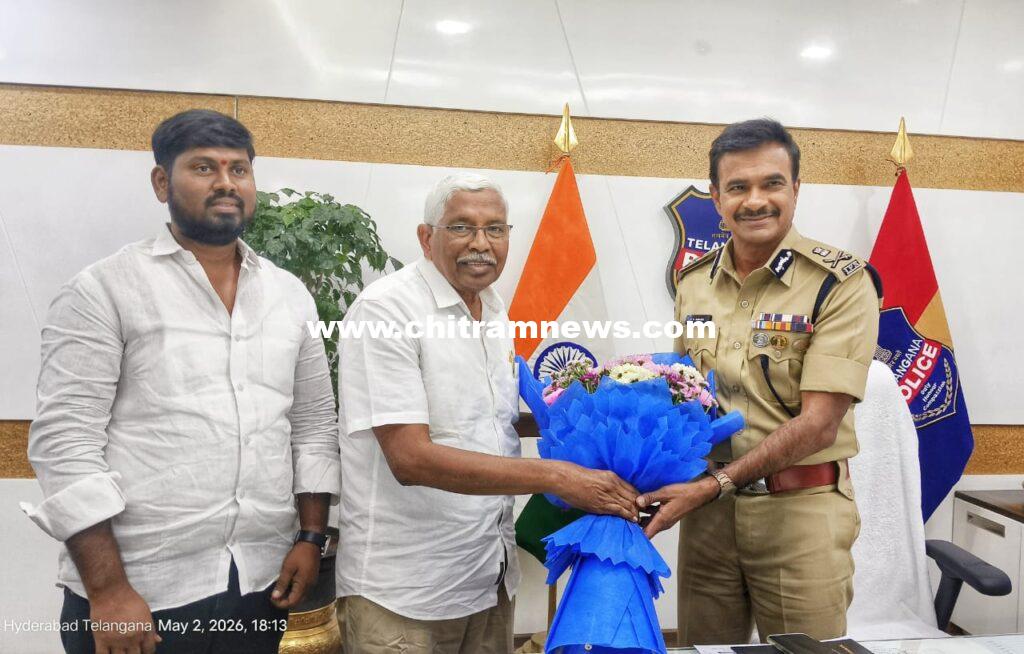 తెలంగాణ నూతన డీజీపీతో ఎమ్మెల్సీ కోదండరాం  భేటీ 