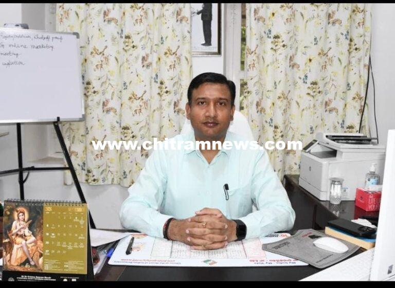 పంట వ్యర్థాలను తగలబెట్టొద్దు: జిల్లా కలెక్టర్ రాజర్షి షా