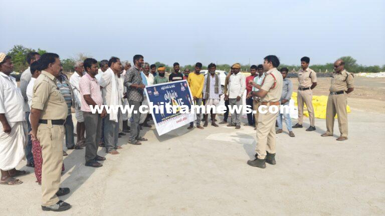 యువత మత్తు పదార్థాలకు దూరంగా ఉండాలి: బాసర సీఐ కిరణ్ కుమార్  చిత్రం న్యూస్, బాసర :