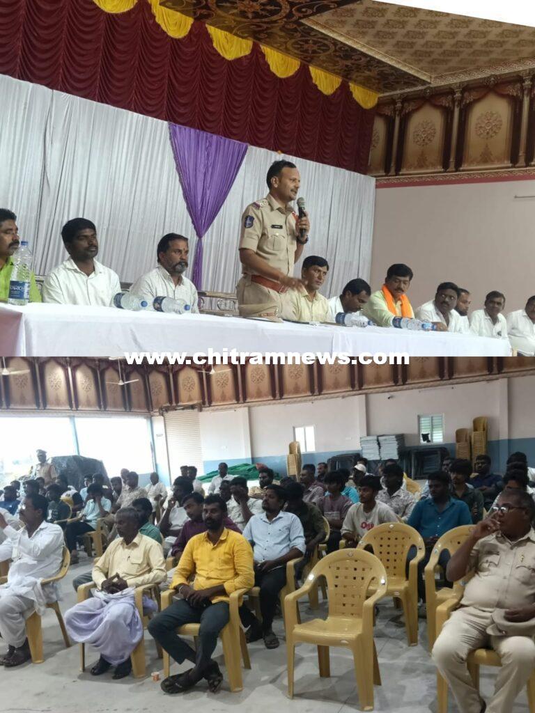 ప్రశాంత వాతావరణంలో గణేష్ ఉత్సవాలు జరుపుకోవాలి: సీఐ దీపక్ 