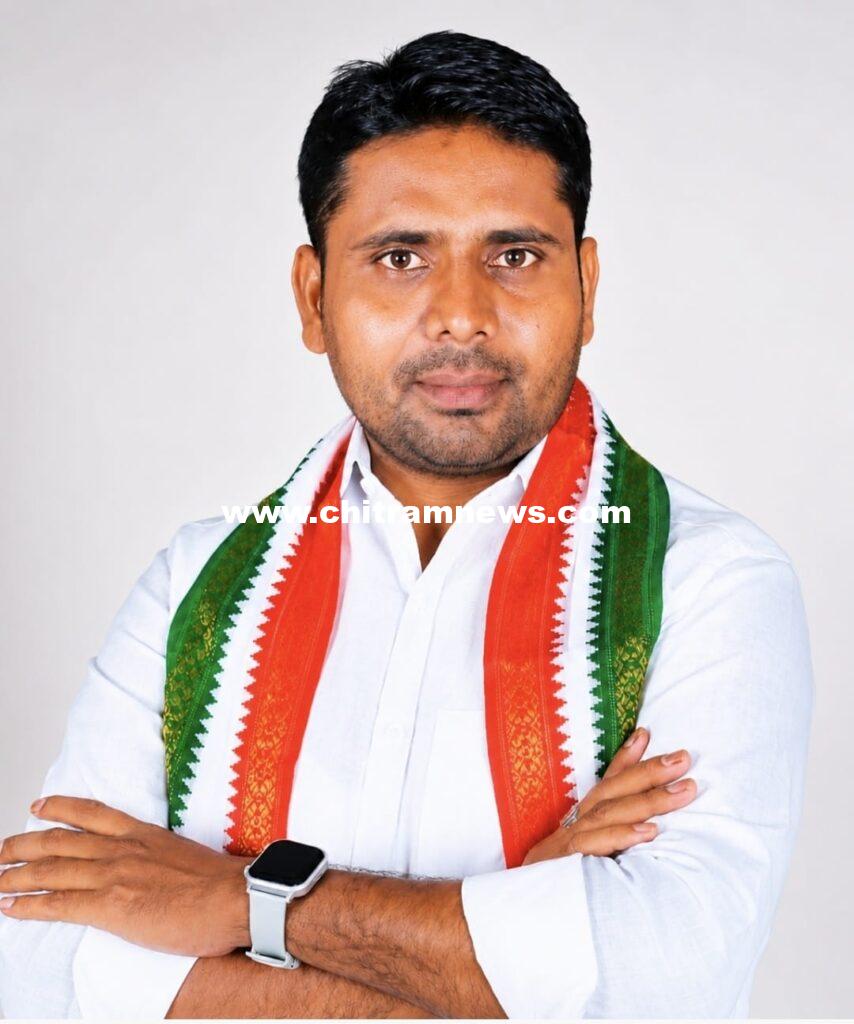 చిన్న కార్యకర్త నుంచి పట్టణ కాంగ్రెస్ కమిటీ కార్యదర్శిగా లింగంపల్లి నర్సింలు 