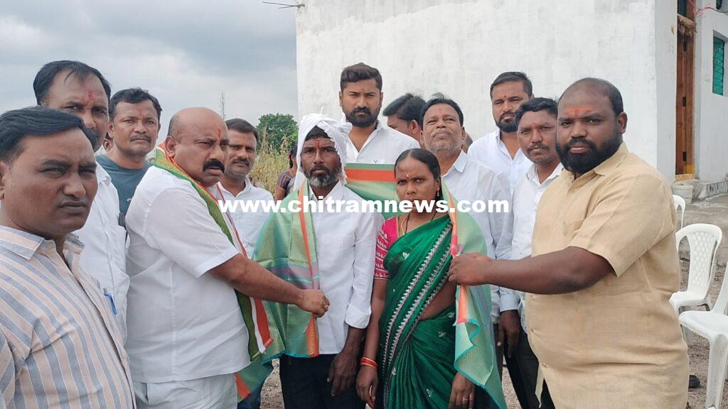 ఇందిరమ్మ ఇంటి నిర్మాణానికి భూమిపూజ