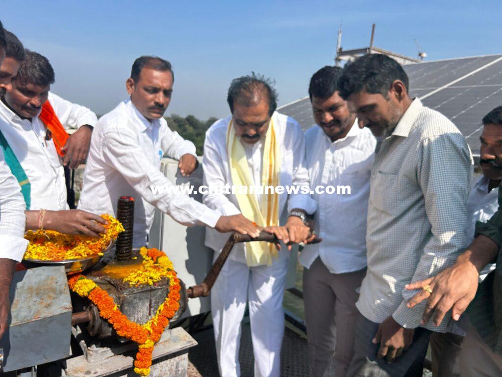 సాత్నాల ప్రాజెక్ట్ నుంచి సాగునీరు విడుదల చేసిన ఎమ్మెల్యే పాయల్ శంకర్